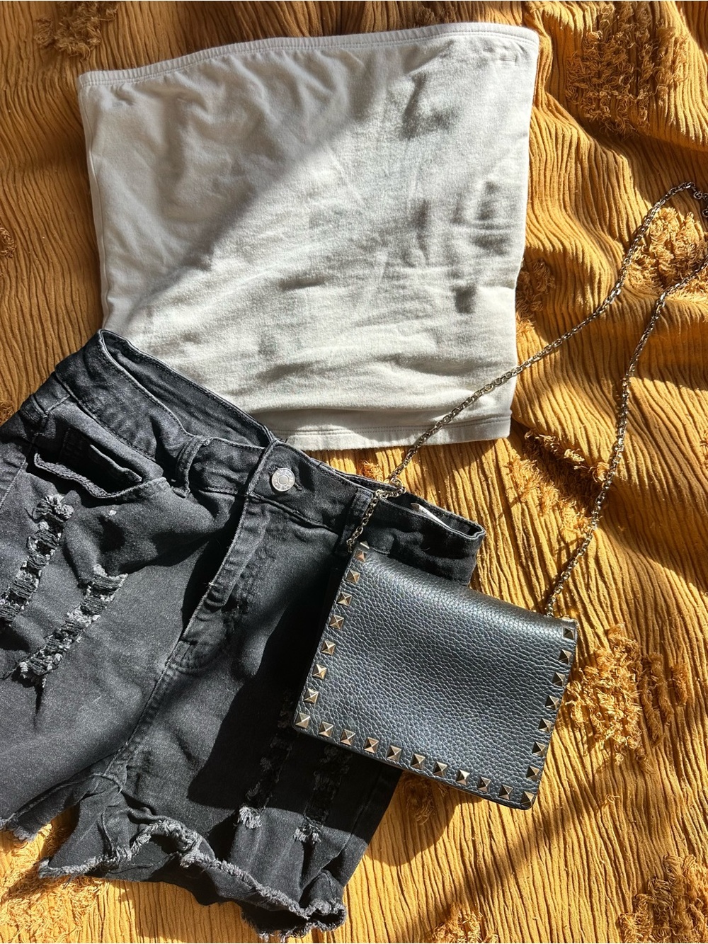 SHEIN black mid-rise distressed jean shorts